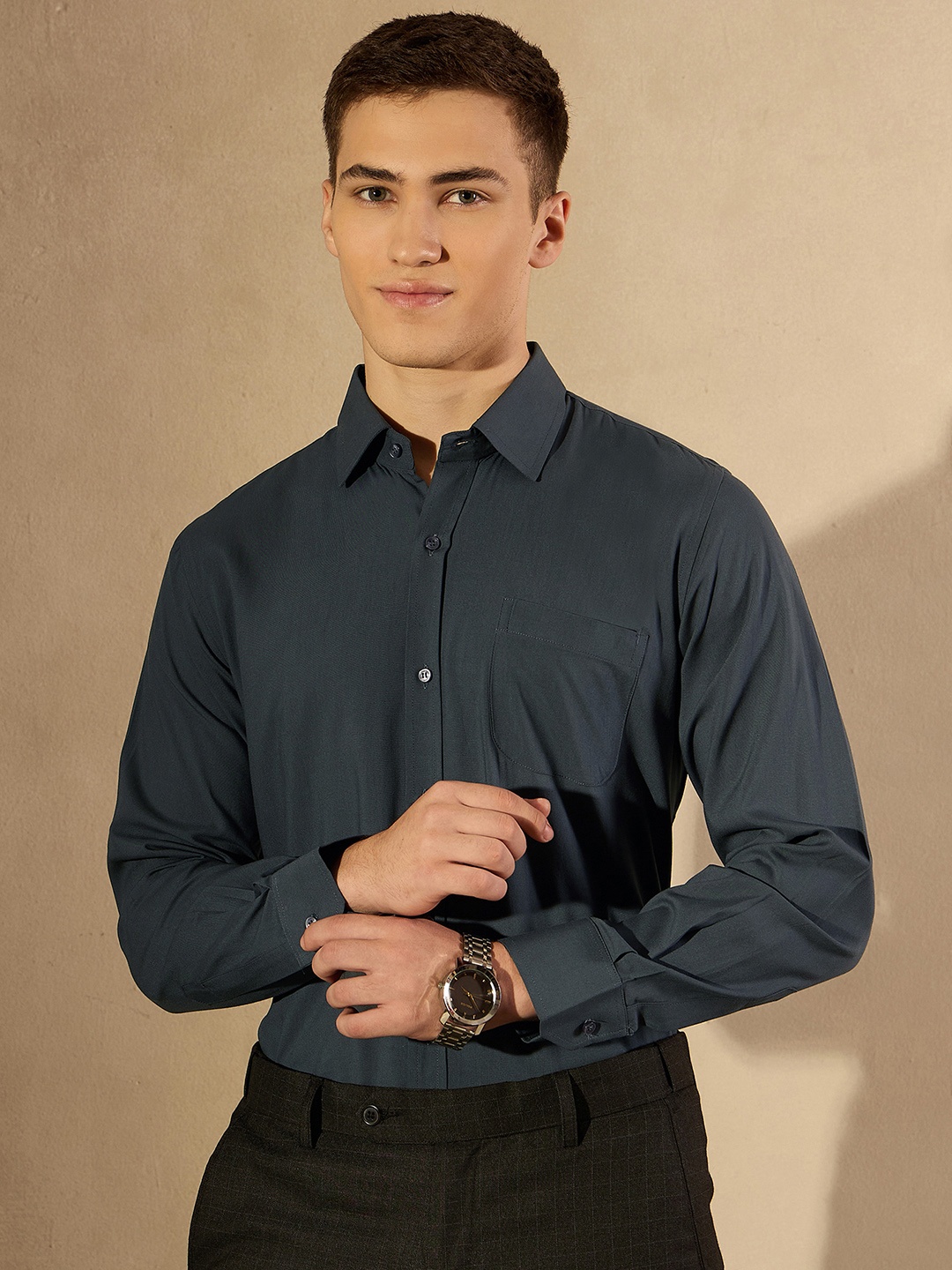 

DENNISON Smart Spread Collar Formal Shirt, Grey