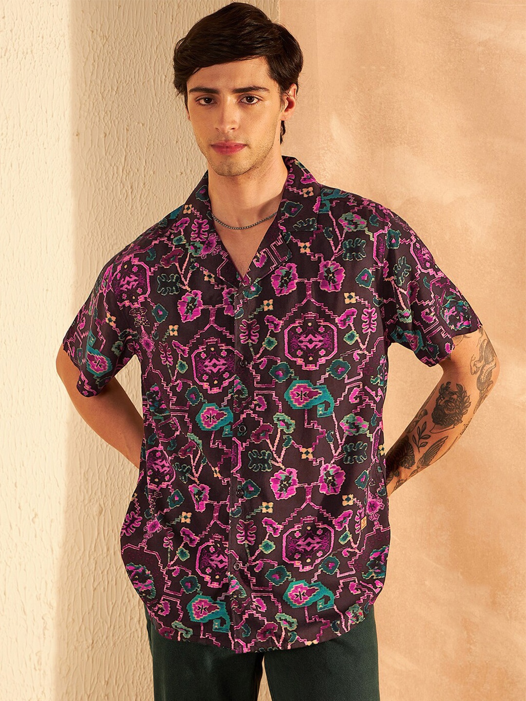 

DENNISON Smart Block Printed Casual Shirt, Black