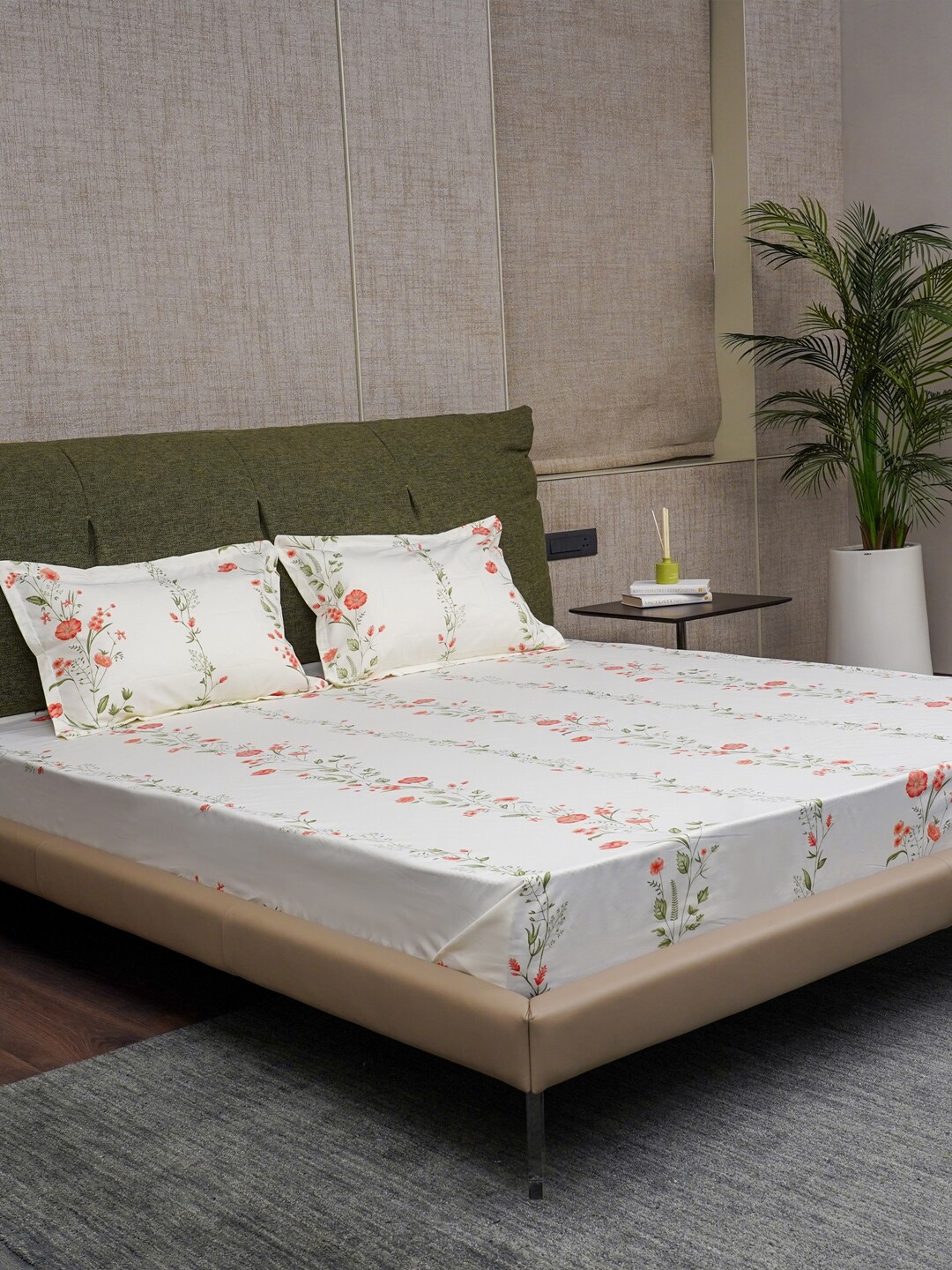 

URBAN SPACE King Fitted Bedsheet Set, Off white