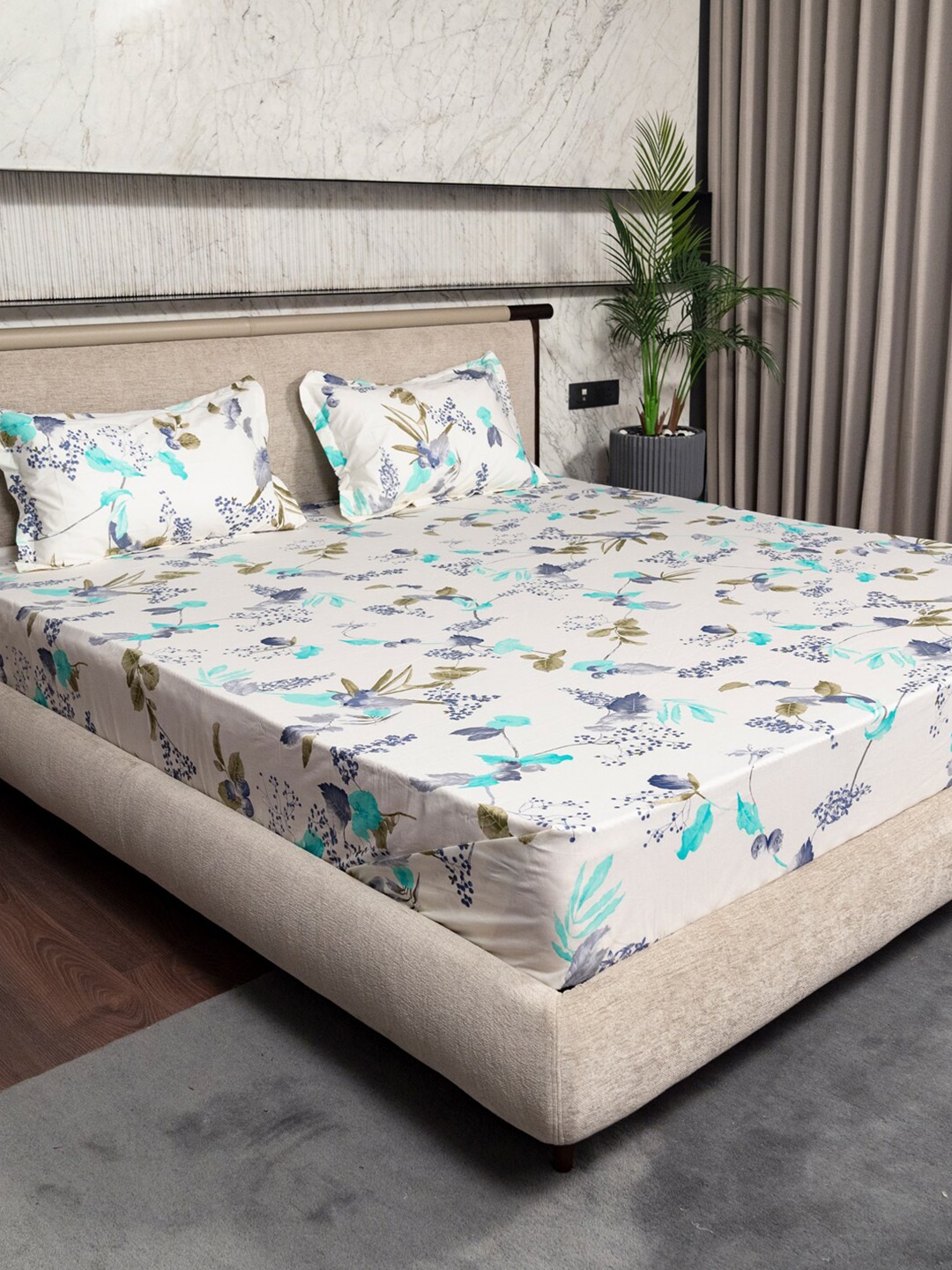 

URBAN SPACE Blue & White Floral Printed Cotton 200 TC Single Bedsheet With 2 Pillow Covers, Off white