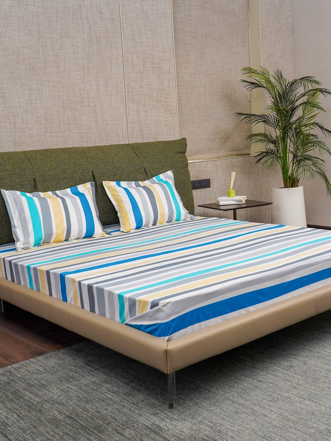 

URBAN SPACE MultiColour Stripes - 200 TC Fitted King Bedsheet, Blue