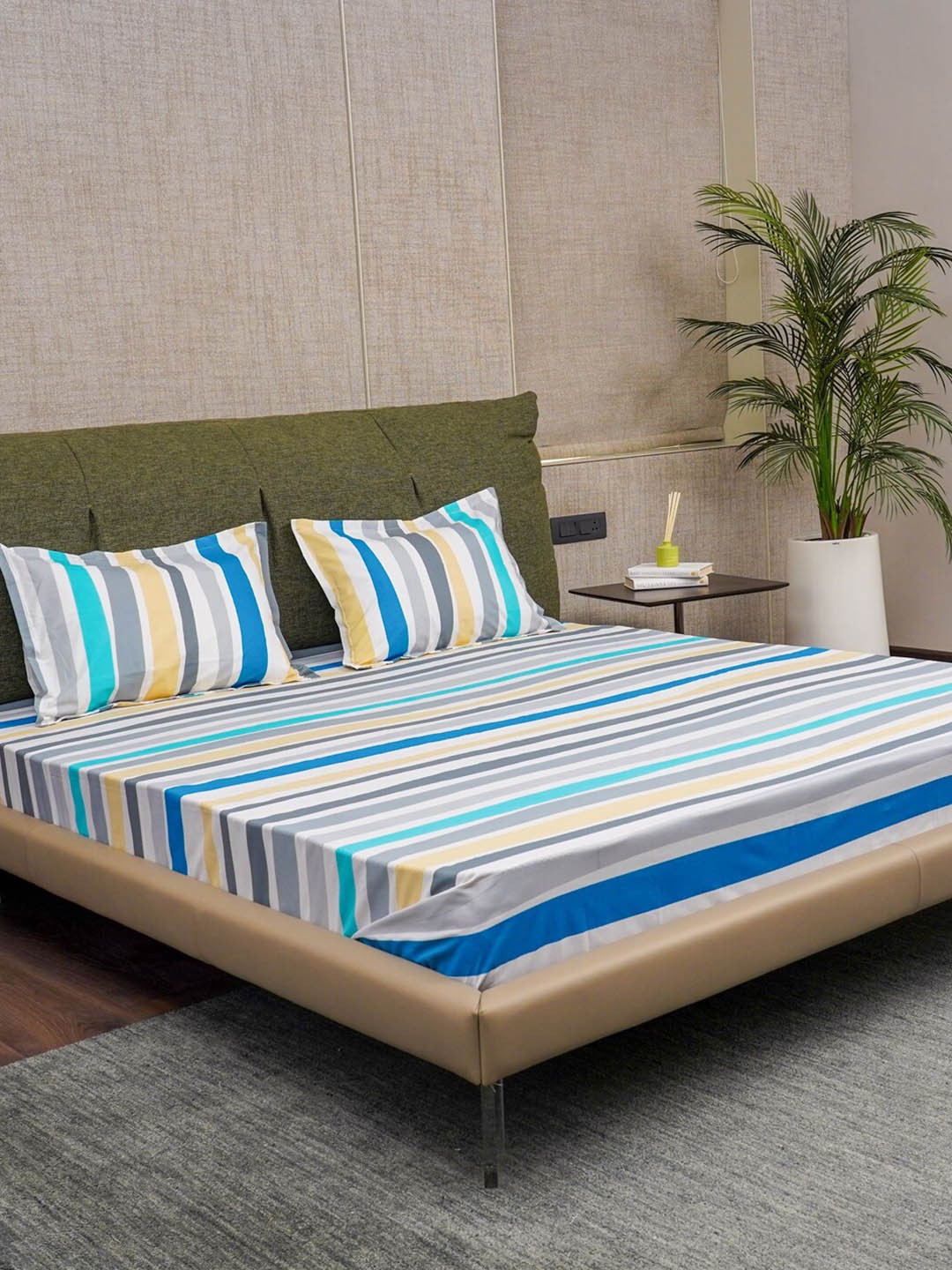 

URBAN SPACE Blue & White Striped Cotton 200 TC Single Bedsheet With 2 Pillow Covers