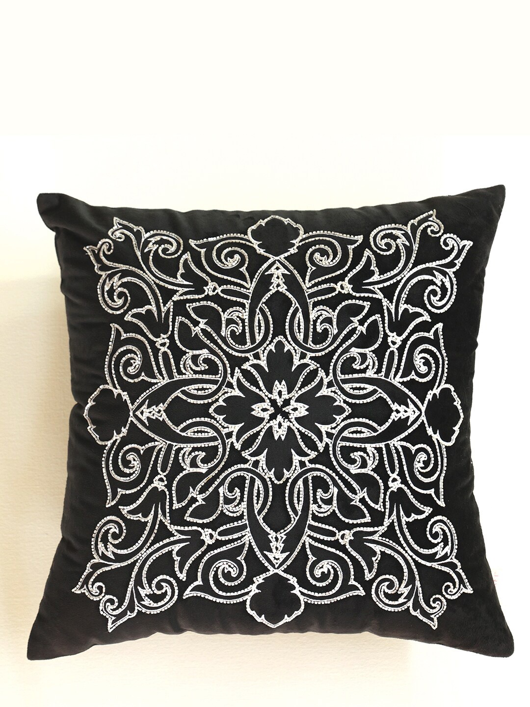

ICRAFT Black White Floral Square Cushion Cover