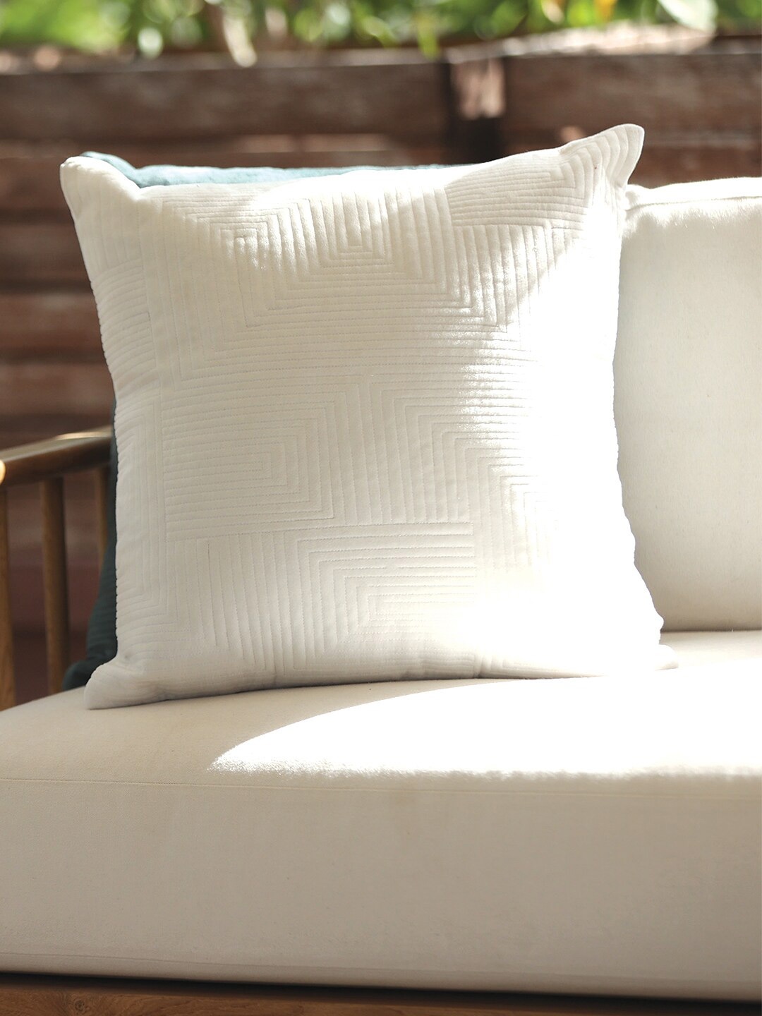 

ICRAFT White Striped Square Cushion Cover