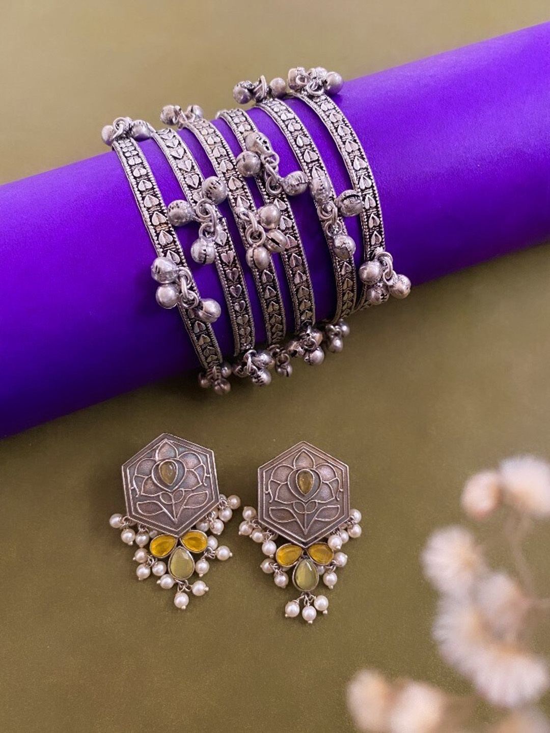

ATIBELLE Silver-Plated Stone Studded & Beaded Jewellery Set