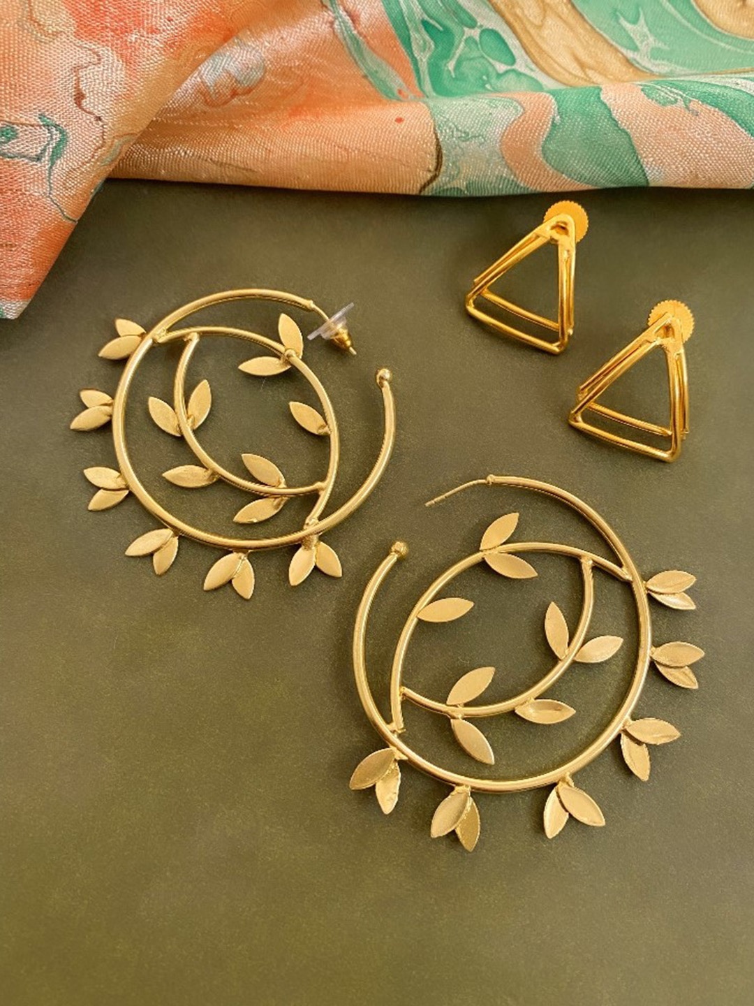 

ATIBELLE Set Of 2 Gold-Plated Brass Half Hoop & Drop Earrings