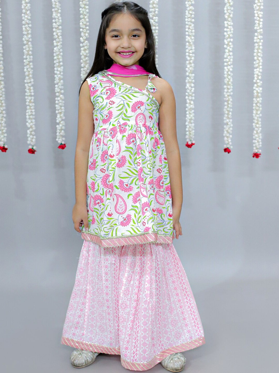 

Ka-mee Girls Printed Pure Cotton Kurti with Sharara & Dupatta, Pink