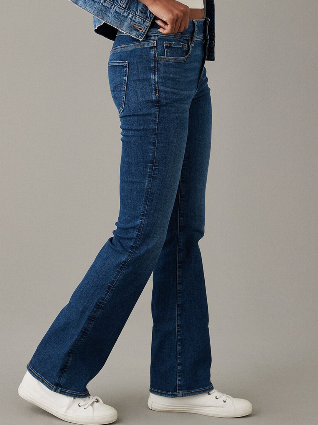 

AMERICAN EAGLE OUTFITTERS Women Bootcut Comfort Jeans, Blue