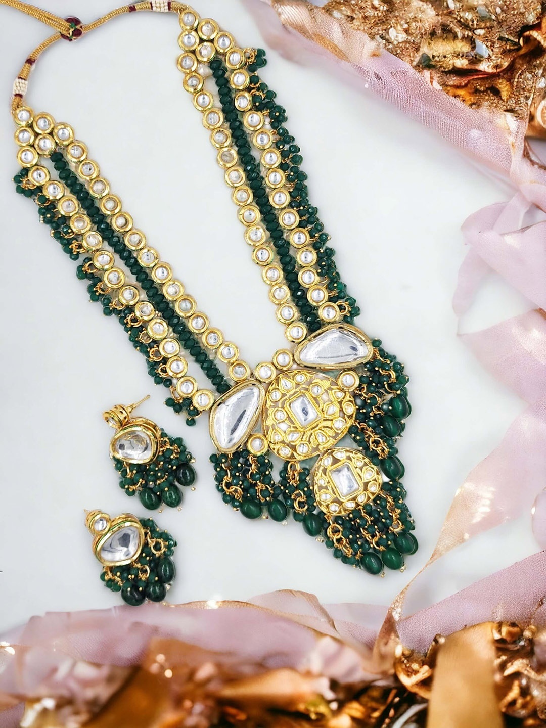 

Anouk Gold-Plated Kundan Studded & Beaded Layered Jewellery Set