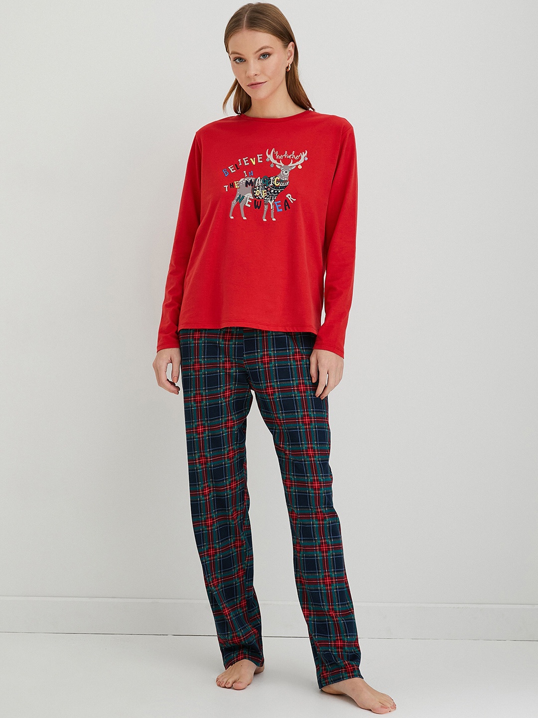 

Koton Graphic Printed T-shirt With Pyjama Night suit, Red