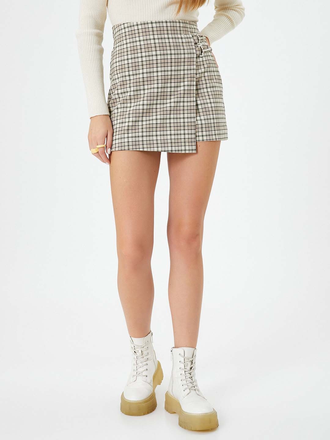 

Koton Checked Mini Straight Skort, White