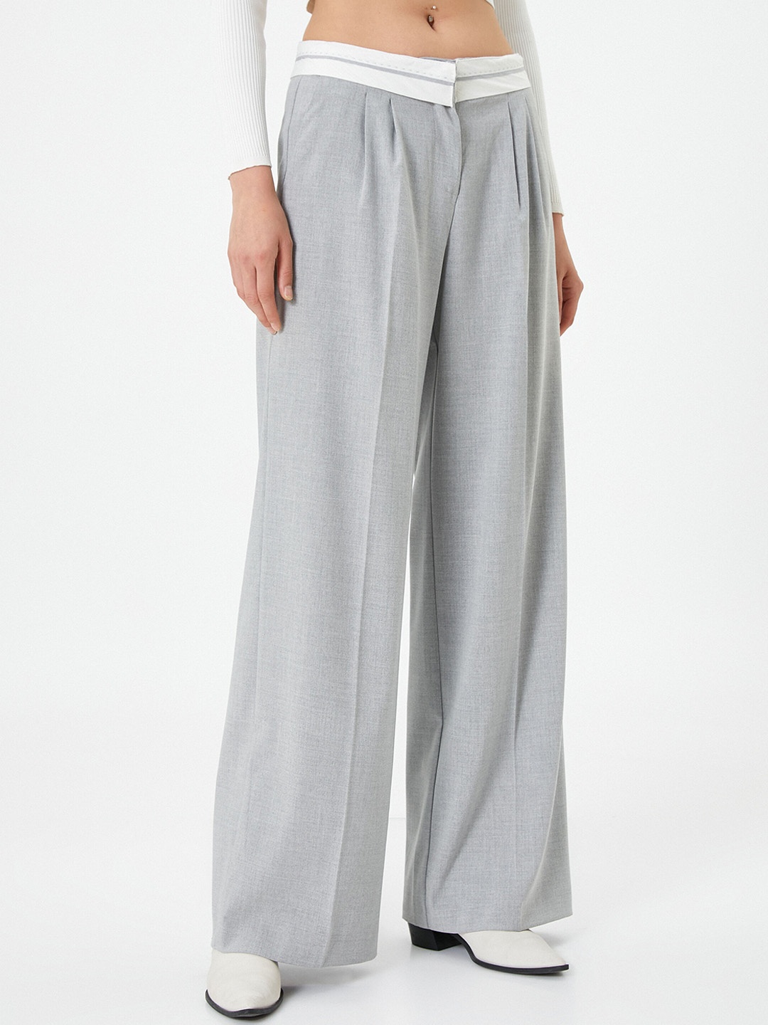 

Koton Women Mid-Rise Parallel Trousers, Grey