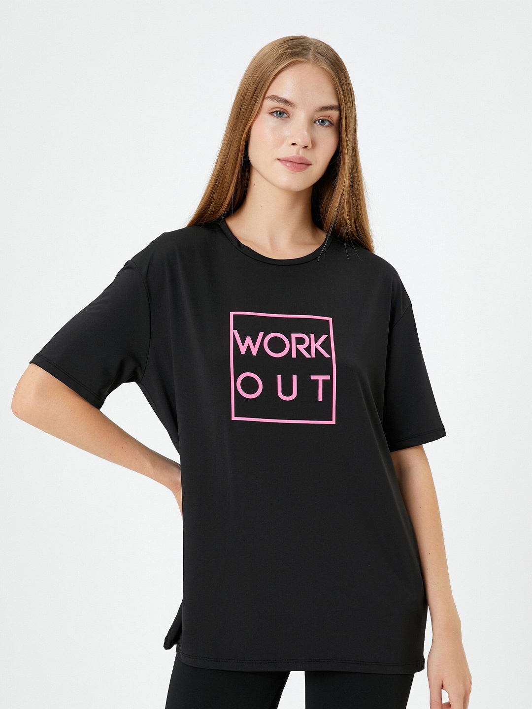 

Koton Typography Printed Drop-Shoulder Sleeves T-shirt, Black