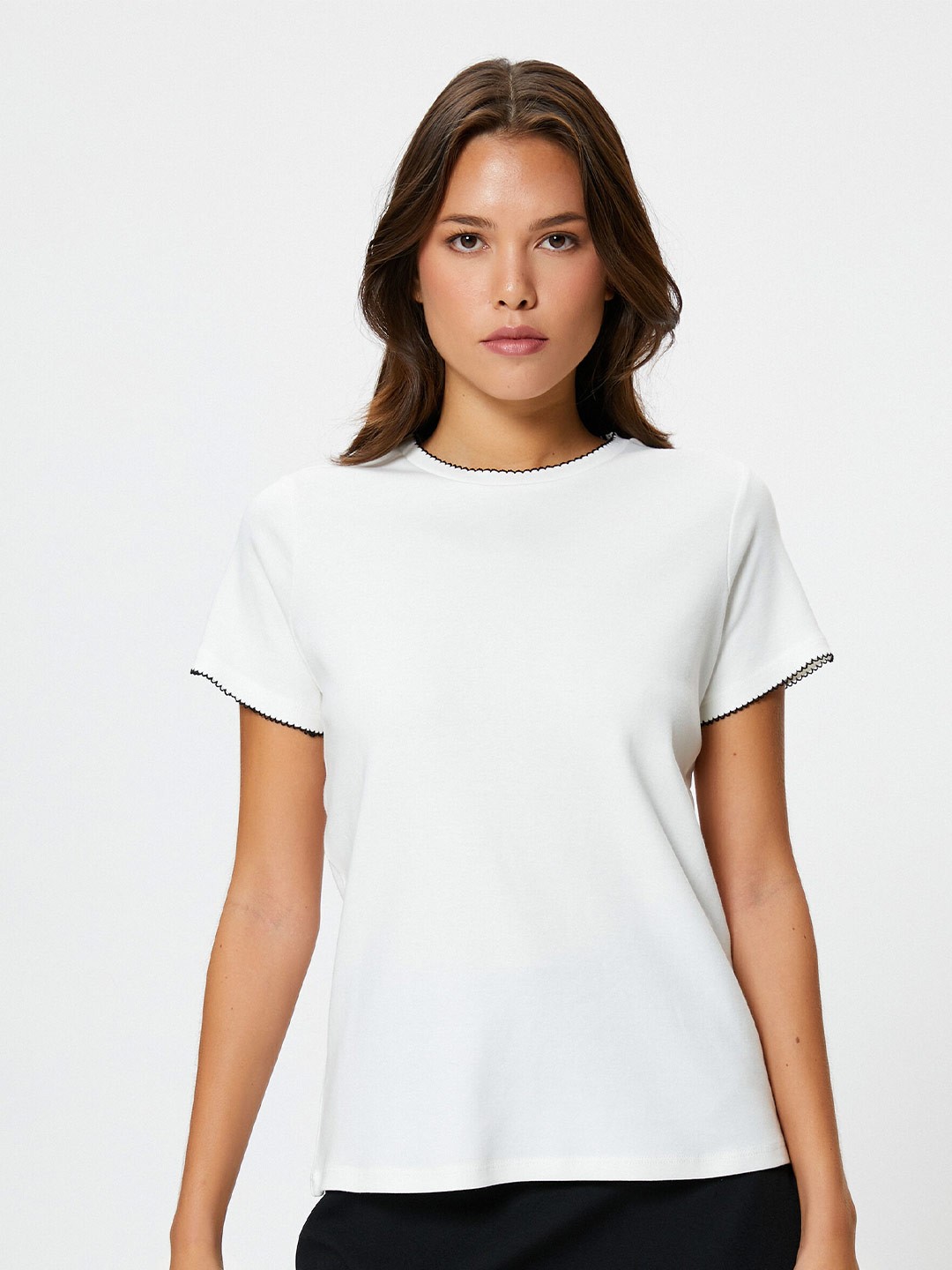 

Koton Round Neck Short Sleeves Cotton T-shirt, White
