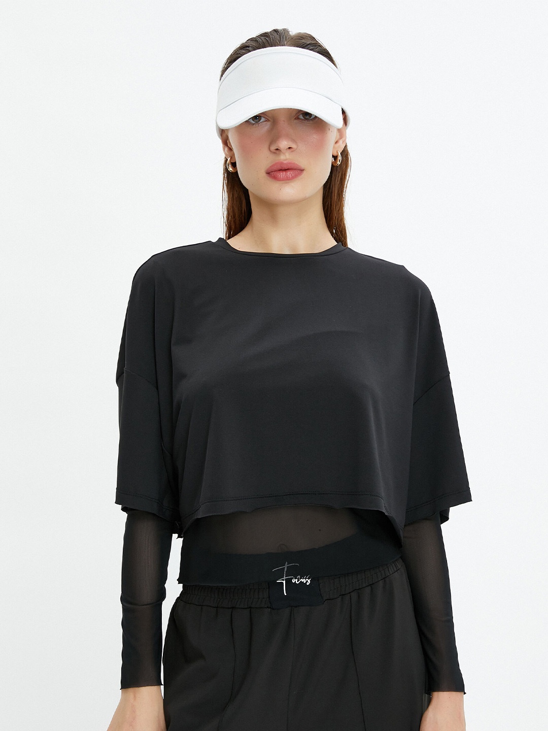 

Koton Round Neck Drop-Shoulder Sleeves Crop T-shirt, Black