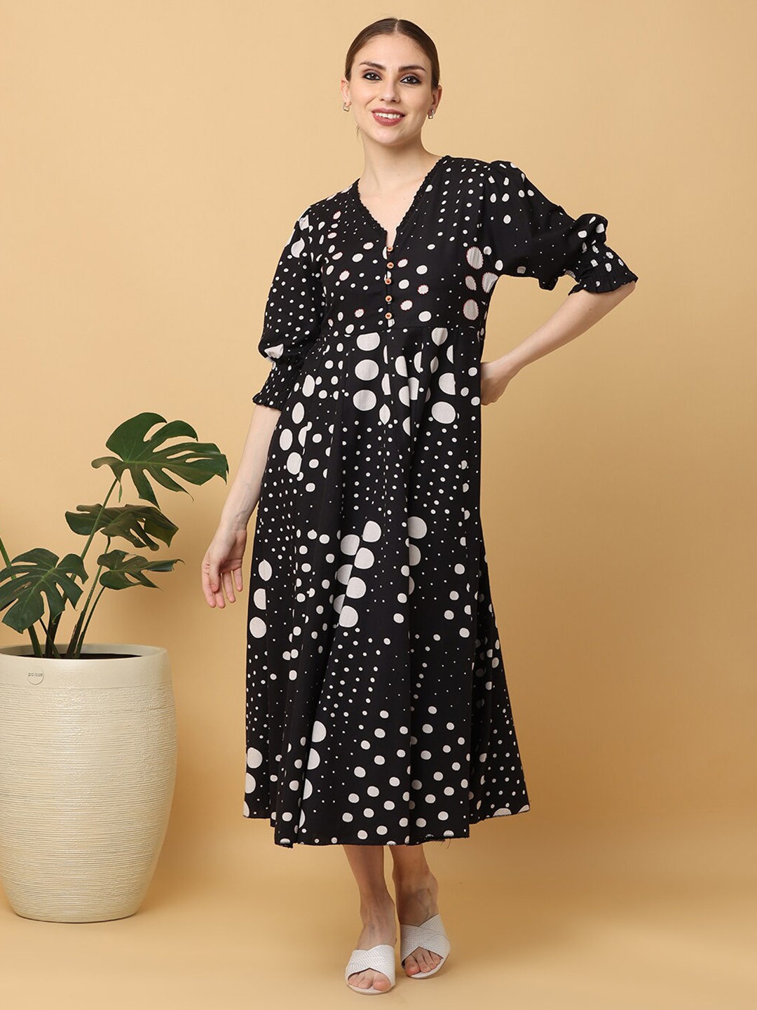 

KALINI Geometric Printed V-Neck Puff Sleeves A-Line Dress, Black