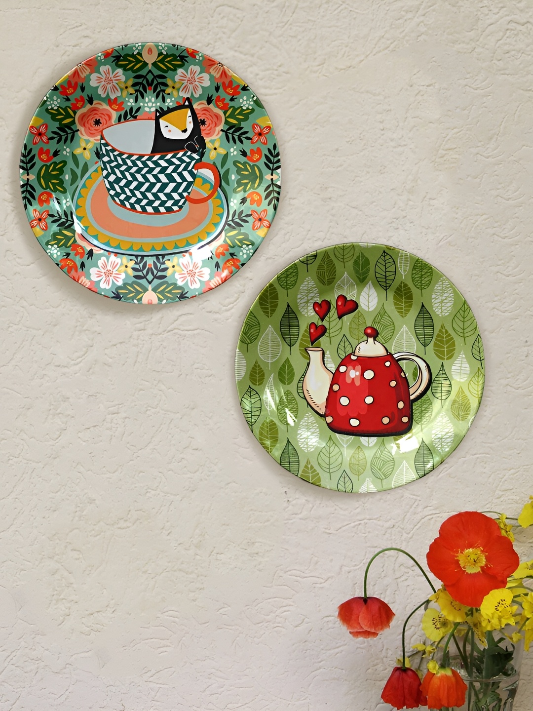 

JIKRAA Green & Red 2 Pieces Floral Printed Ceramic Round Wall Plate