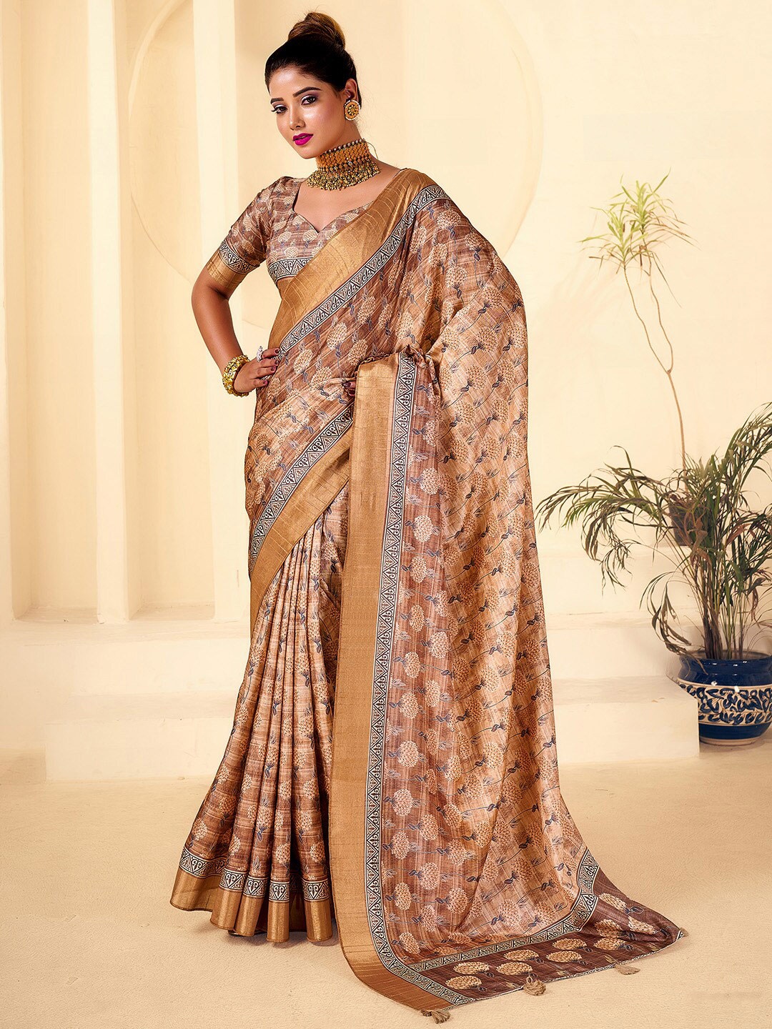 

SANSKAR Embellished Saree, Yellow