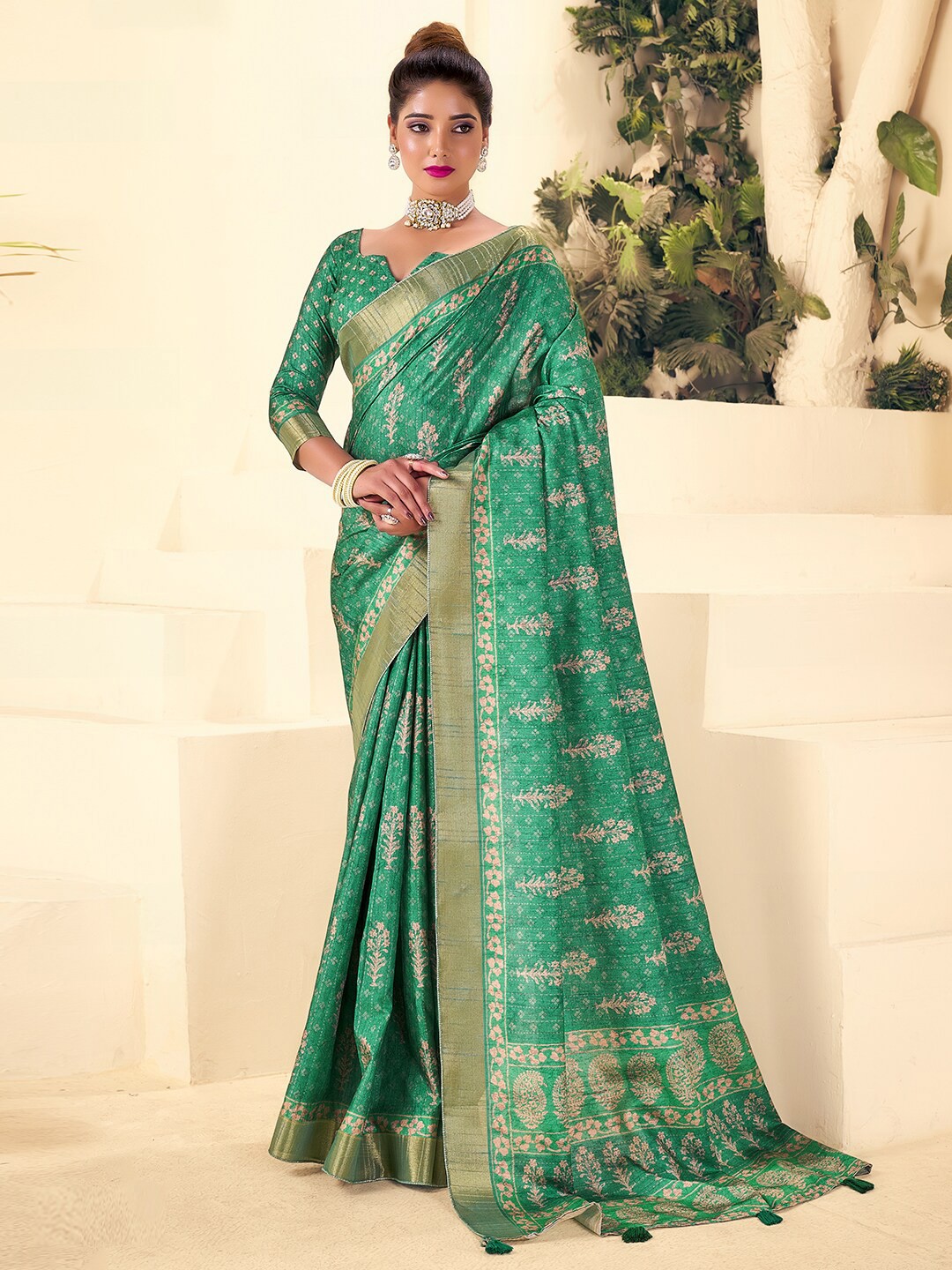 

SANSKAR Floral Printed Art Silk Digital Embellished Saree, Green