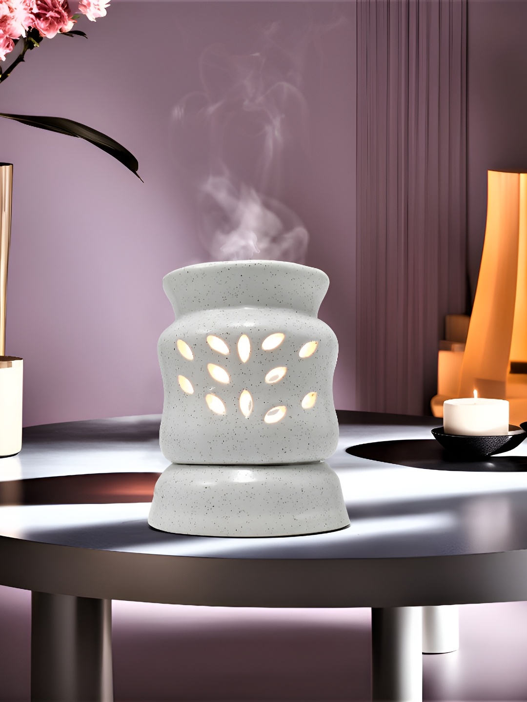 

Shree Murti White Ceramic Aroma Oil Diffuser 10 ml