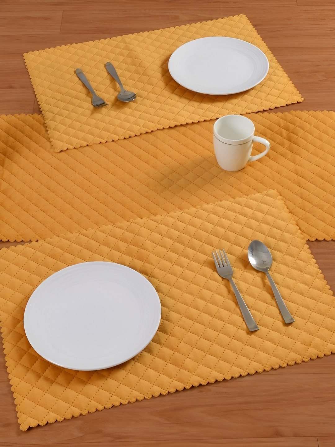 

HOMADORN Yellow 5 Pieces Velvet Quilted Table Runner With Placemats