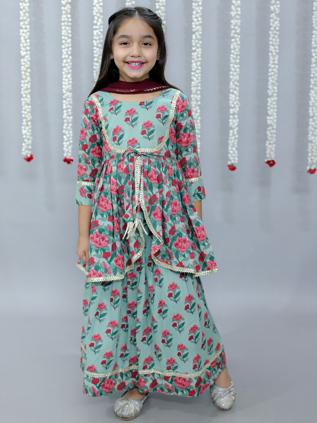 

Ka-mee Girls Floral Printed Cotton Ready to Wear Lehenga & Unstitched Blouse With Dupatta, Green