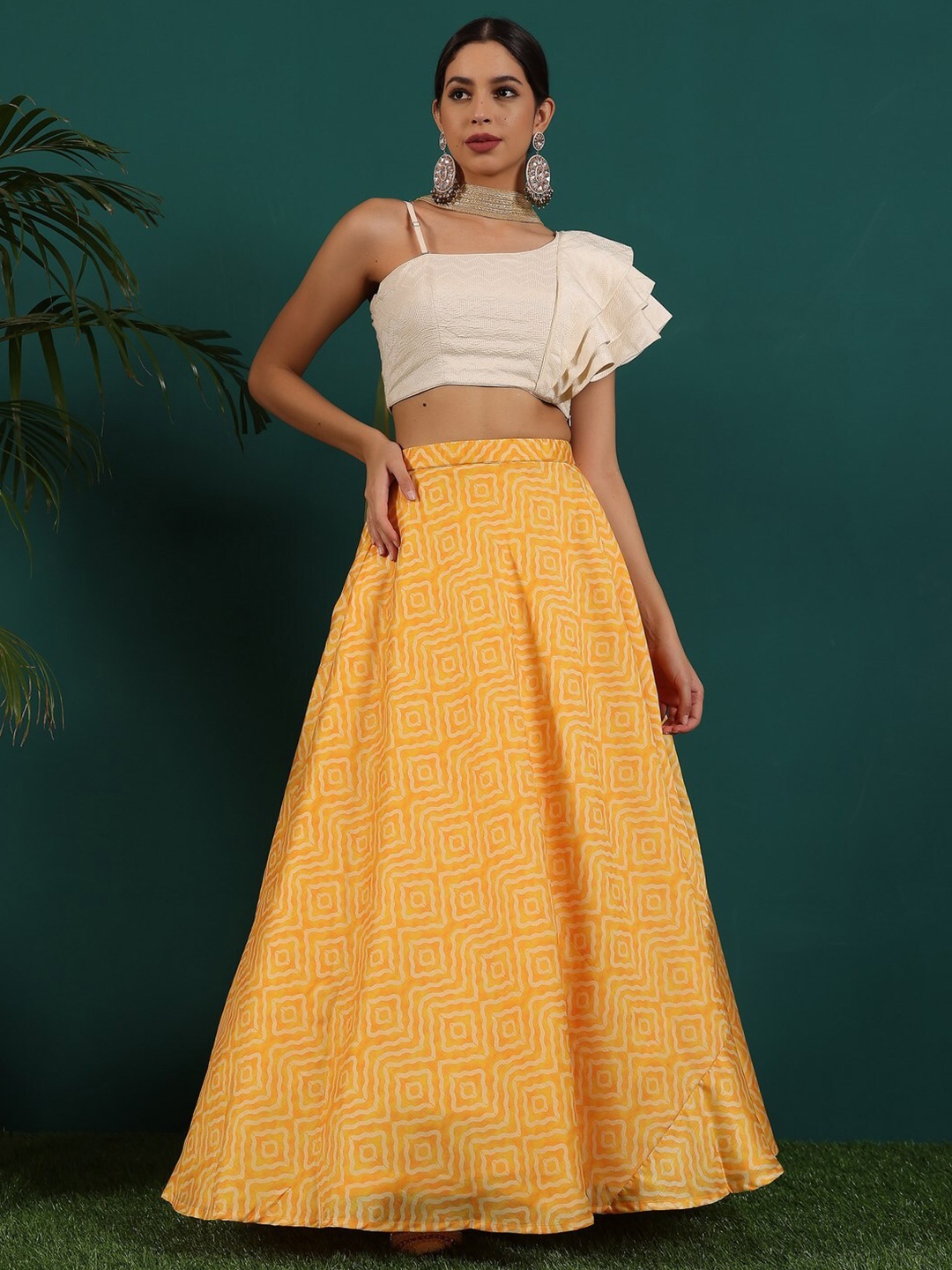 

Ethnovog Self Design Flutter Sleeves Ready to Wear Lehenga & Blouse With Dupatta, Yellow