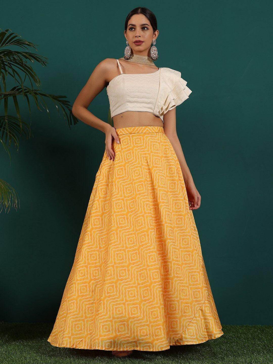 

Ethnovog Self Design Flutter Sleeves Ready to Wear Lehenga & Blouse With Dupatta, Yellow