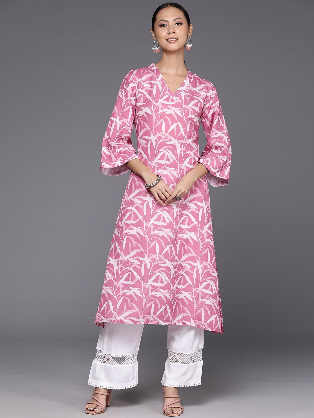 

KALINI Abstract Printed V-Neck Flared Sleeves Cotton Straight Kurta, Pink