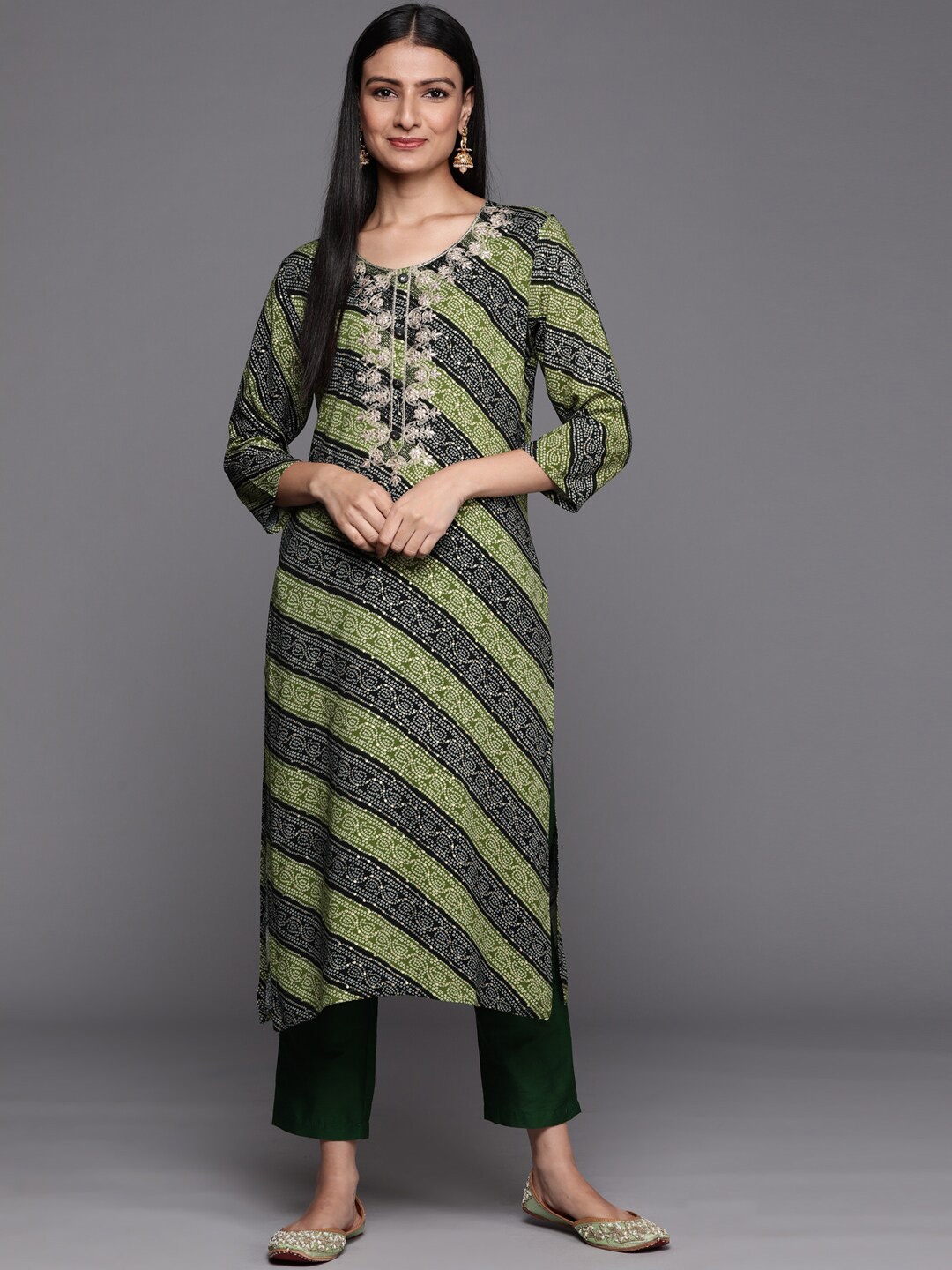 

KALINI Floral Yoke Design Beads and Stones Straight Kurta, Green