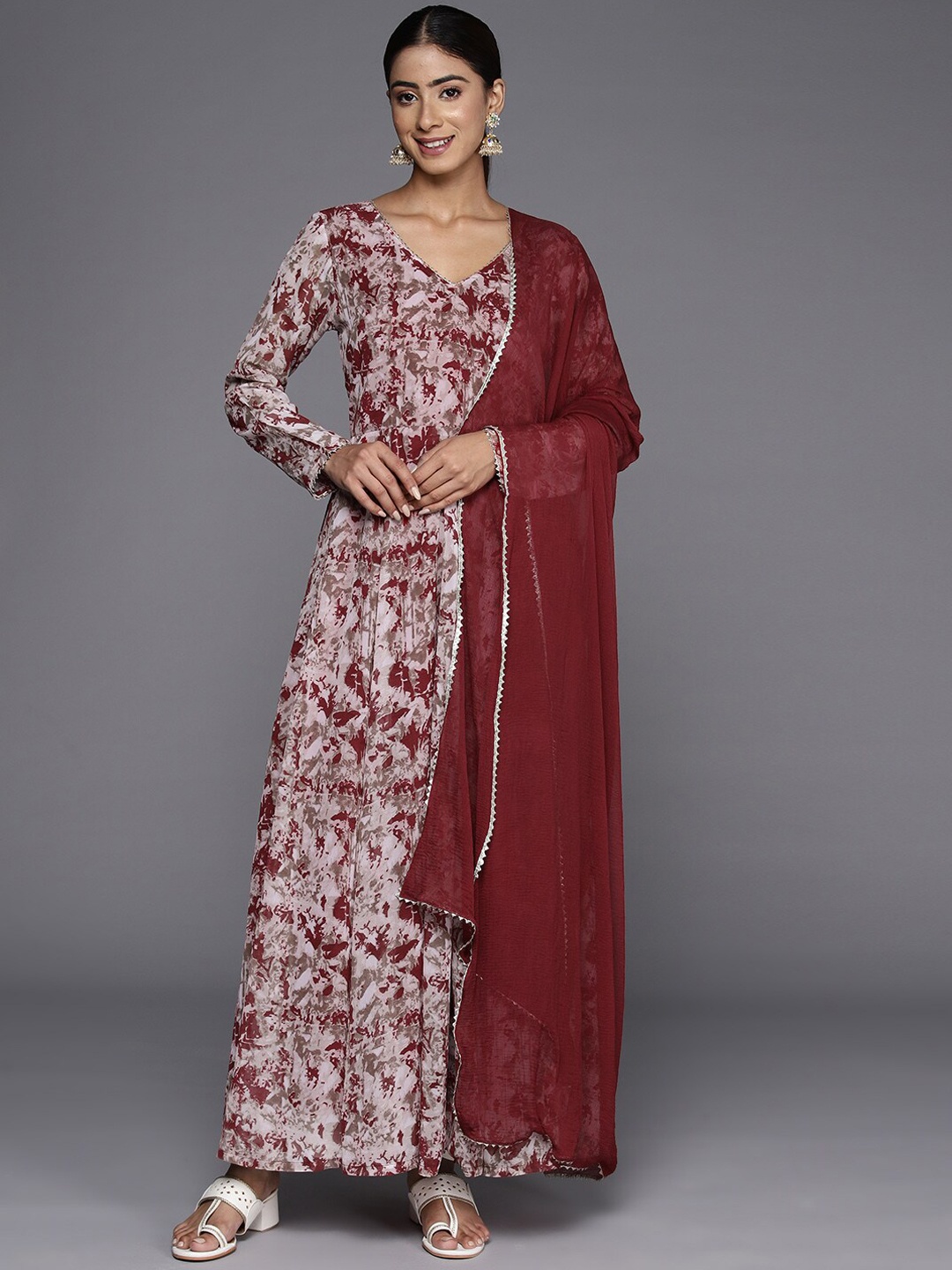 

KALINI Abstract Printed V-Neck Gotta Patti Detail Anarkali Kurta With Dupatta, Maroon