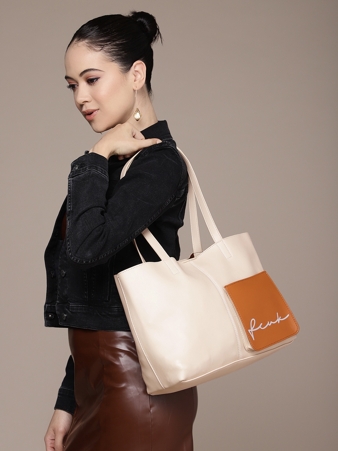 

FCUK Colourblocked Shoulder Bag, Off white