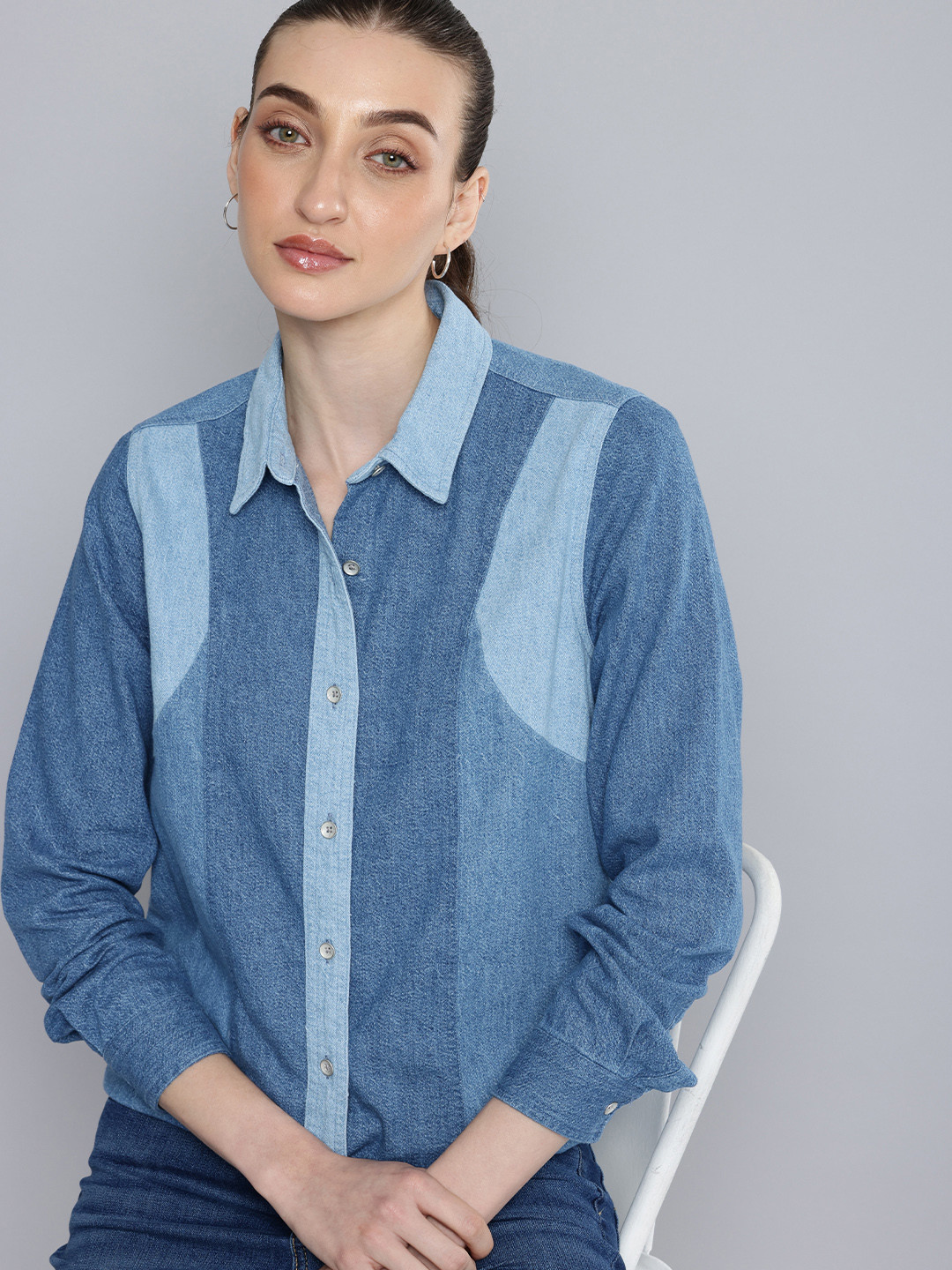 

Levis Opaque Colourblocked Pure Cotton Casual Shirt, Blue