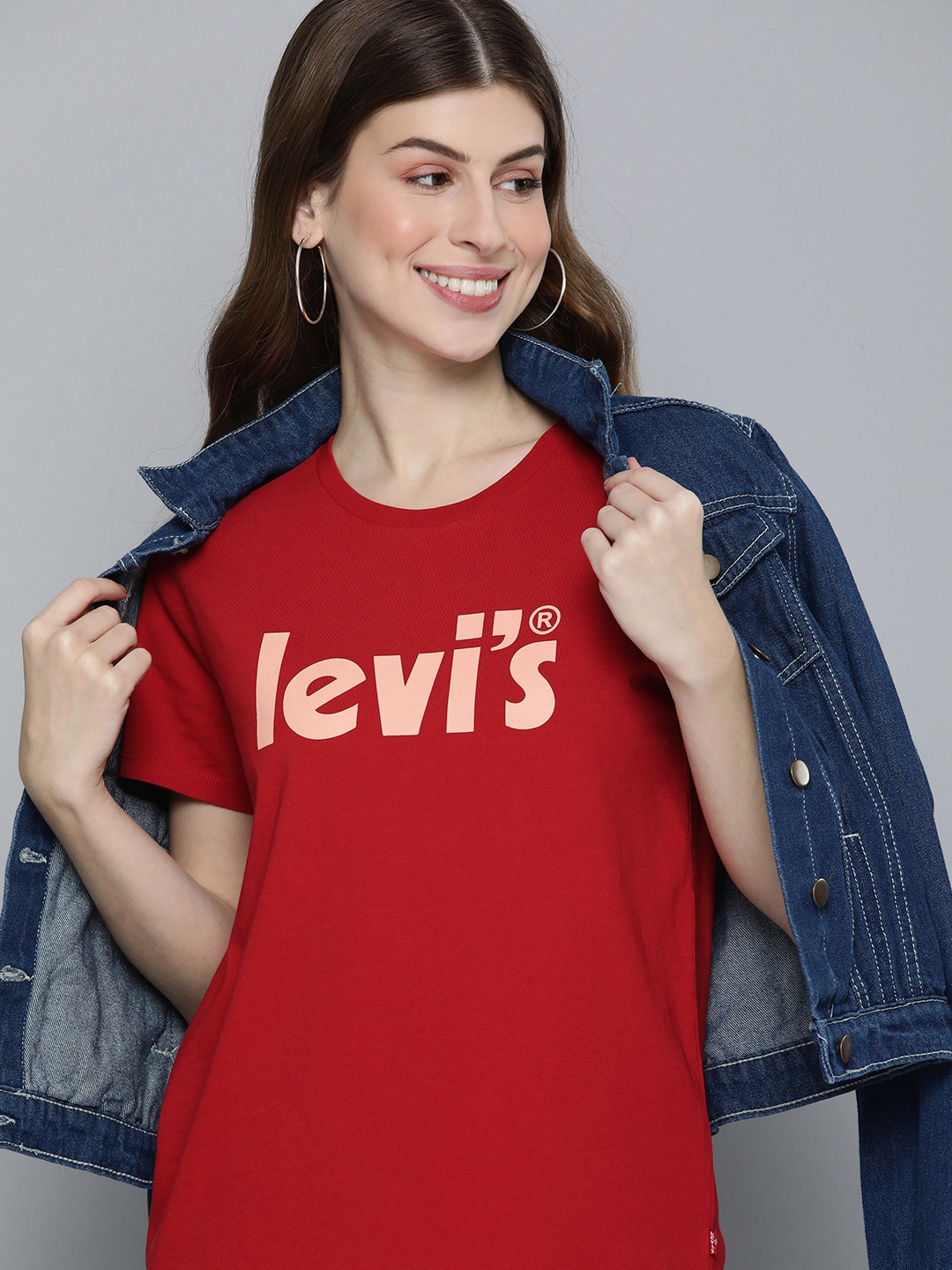 

Levis Pure Cotton Brand Logo Printed Casual T-shirt, Red