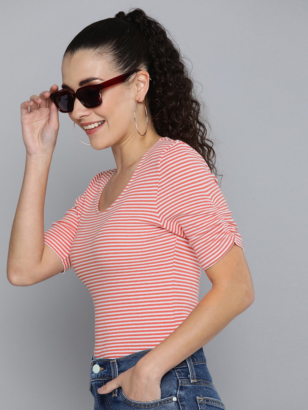

Levis Round Neck Striped T-shirt, Coral