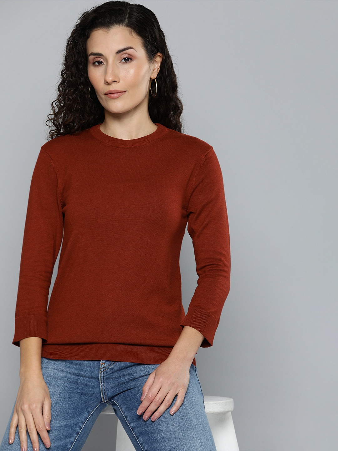 

Levis Round Neck Knitted Solid Pullover, Maroon