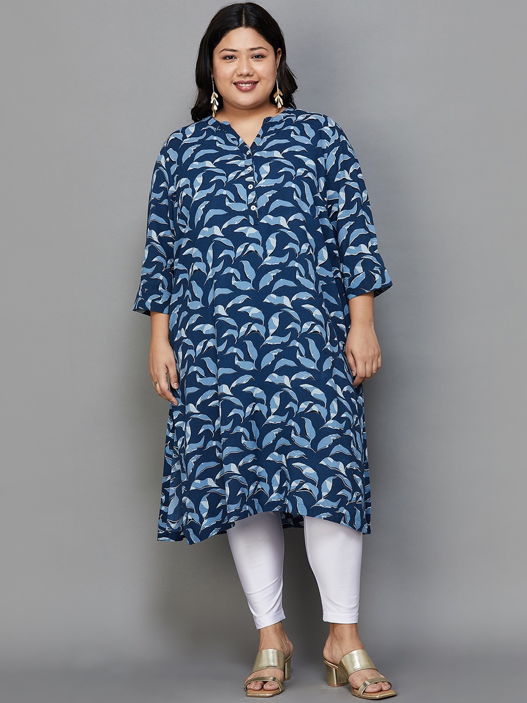 

Moiree by Lifestyle Plus Size Geometric Printed Band Collar Roll Up Sleeves Kurta, Navy blue