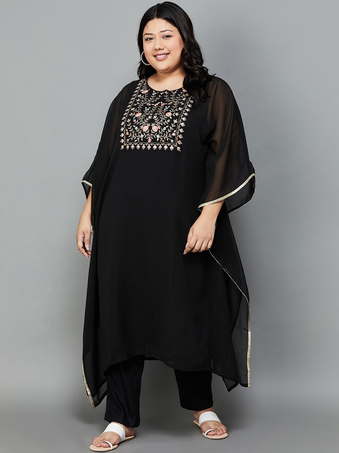 

Moiree by Lifestyle Plus Size Thread Work Anarkali Kurta With Salwar & Dupatta, Black