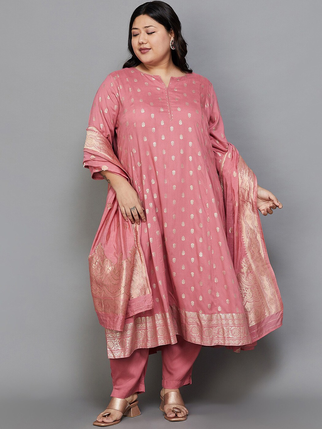 

Moiree by Lifestyle Women Plus Size Printed Anarkali Kurta With Salwar & Dupatta, Pink