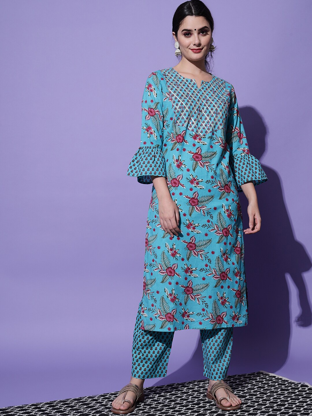 

AAYUMI Floral Printed Gotta Patti Detailed Pure Cotton Straight Kurta With Trouser, Blue