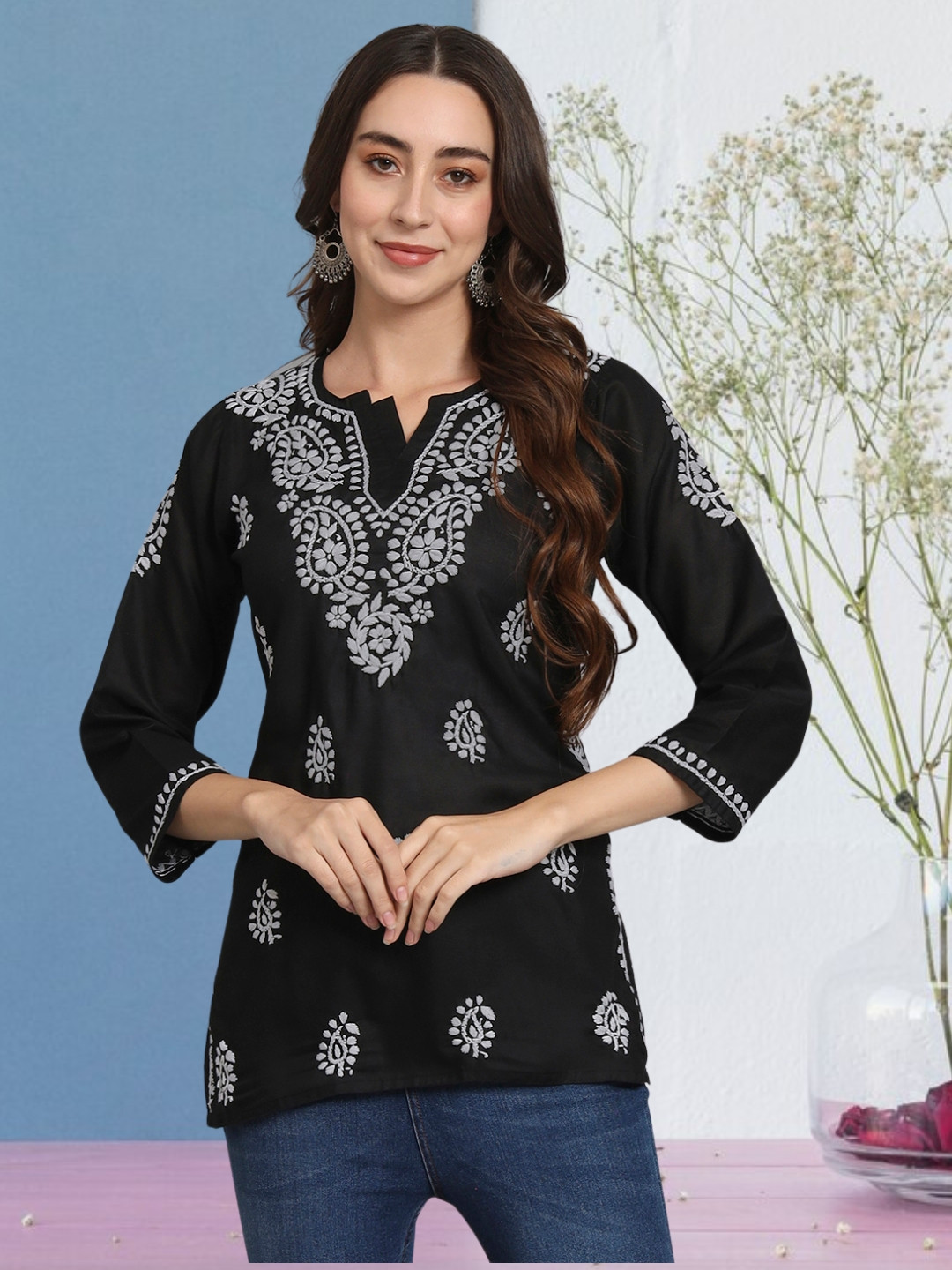 

PARAMOUNT CHIKAN Women Embroidered Lucknowi Chikankari Cotton Kurti, Black