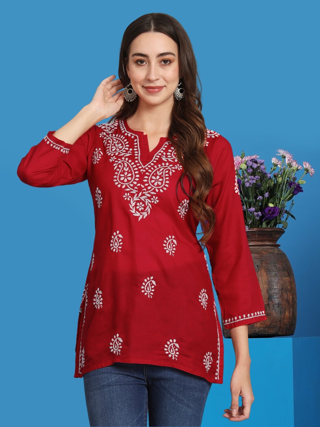 

PARAMOUNT CHIKAN Ethnic Motifs Embroidered Chikankari Kurti, Red