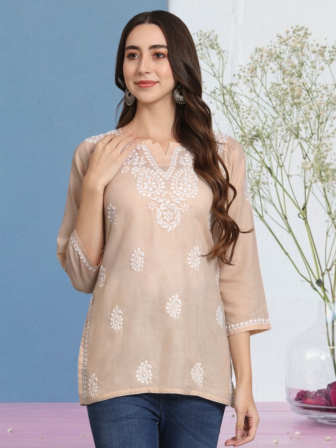 

PARAMOUNT CHIKAN Women Embroidered Lucknowi Chikankari Cotton Kurti, Beige