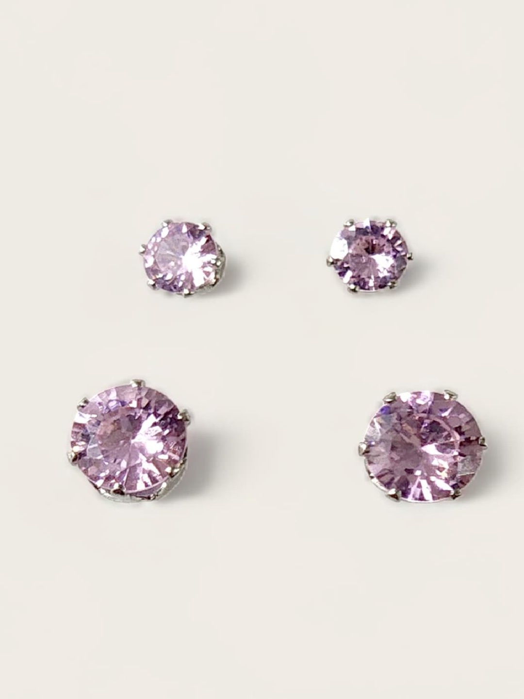 

Goldnera Set Of 2 Circular Studs, Purple
