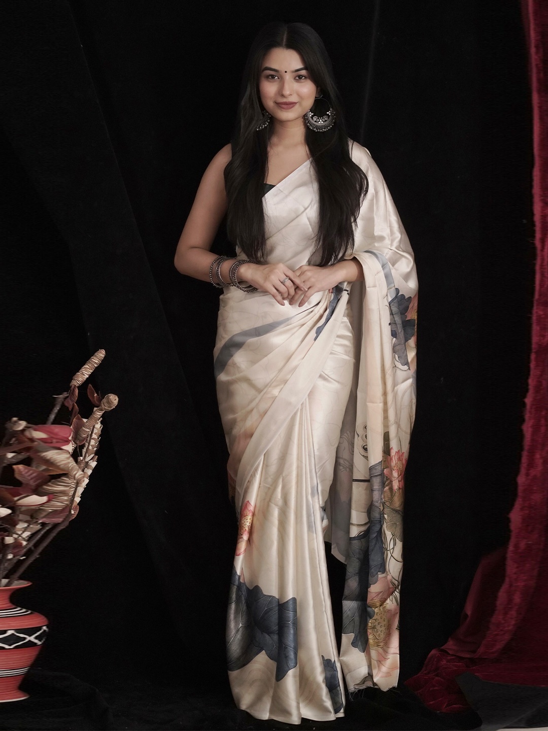 

VEECHIS Floral Satin Silk Saree, Cream