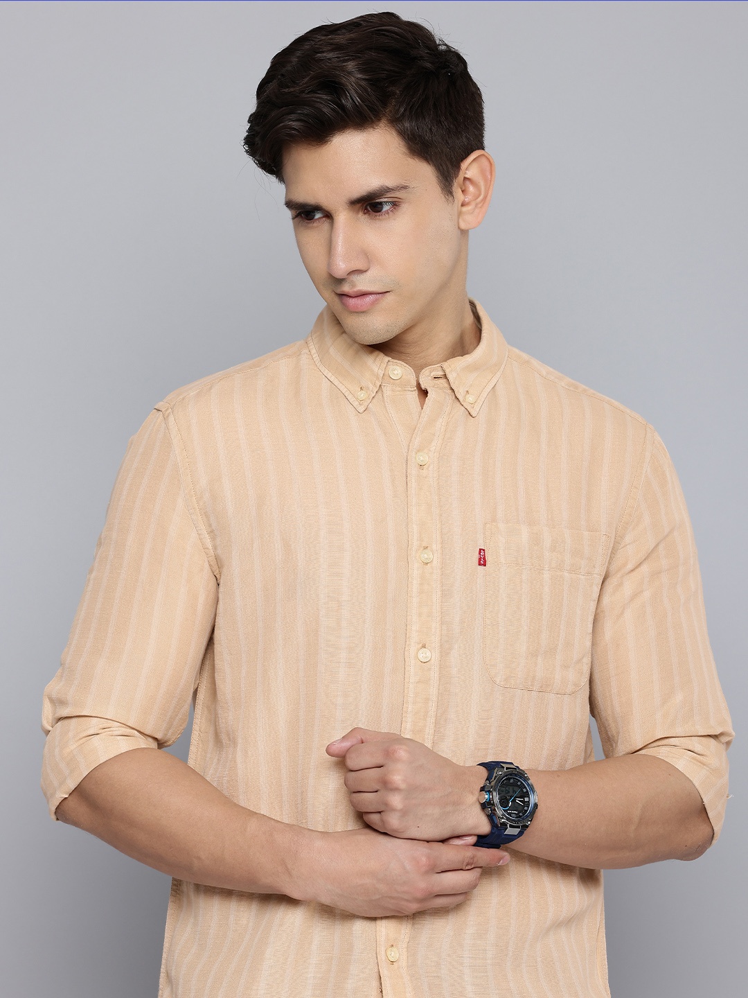 

Levis Slim Fit Opaque Striped Casual Shirt, Beige