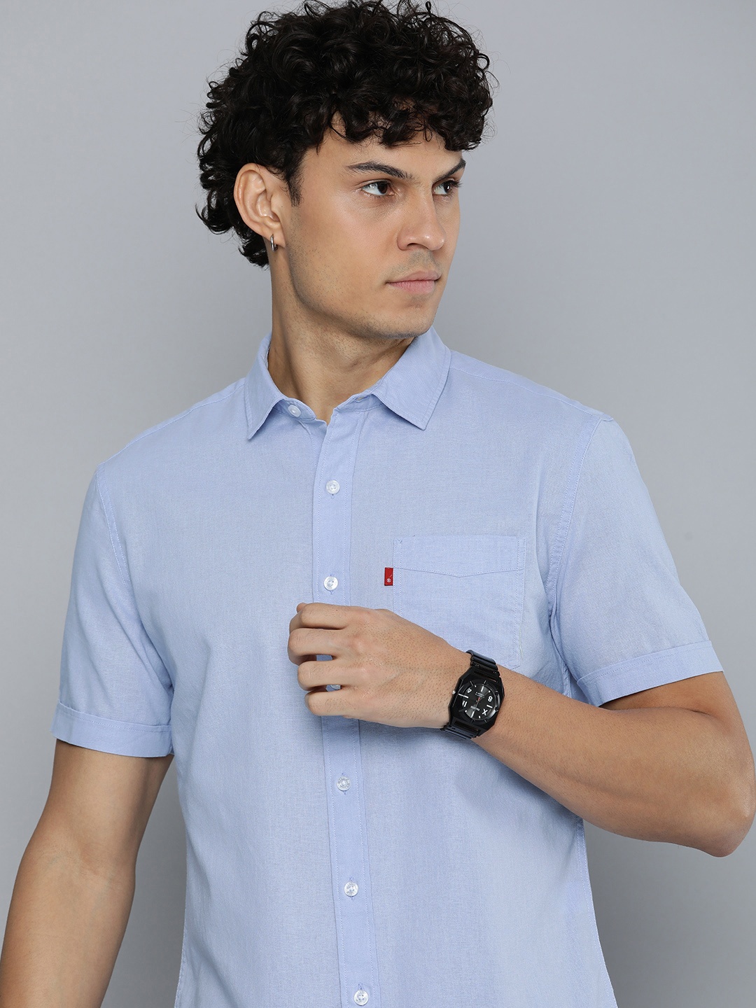 

Levis Men Slim Fit Pure Cotton Casual Shirt, Blue