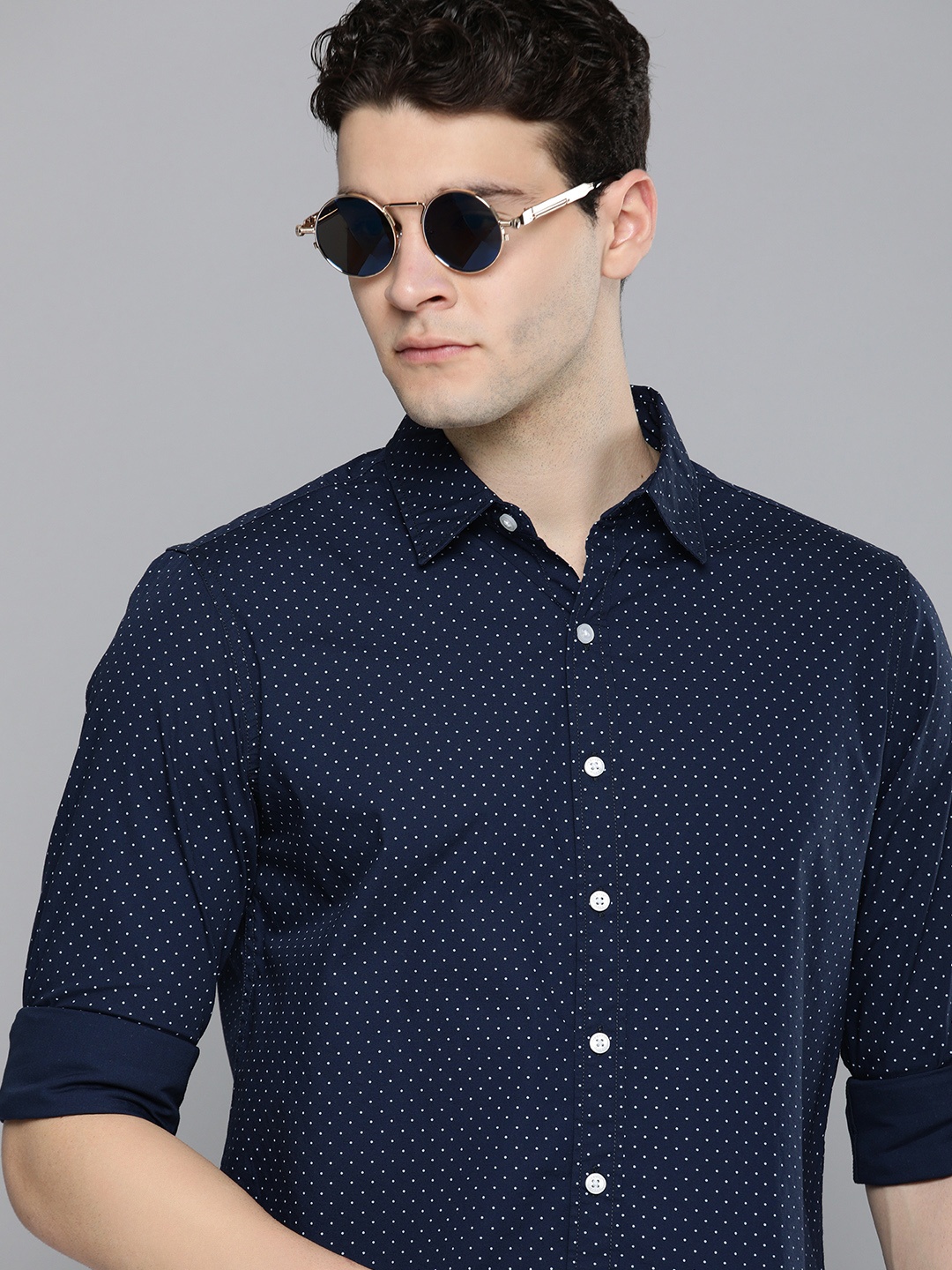 

Levis Slim Fit Polka Dot Opaque Printed Casual Shirt, Navy blue