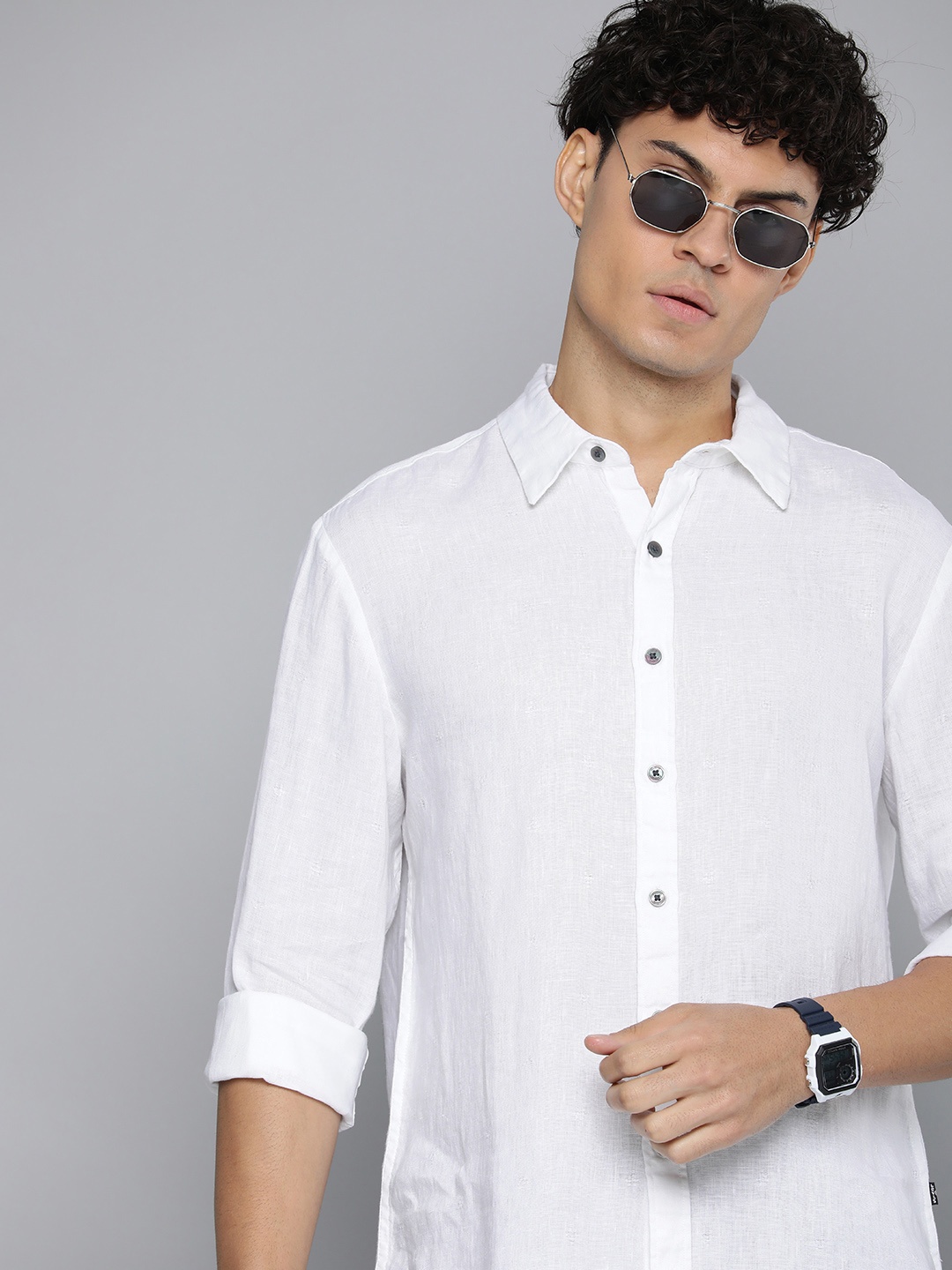 

Levis Pure Linen Slim Fit Opaque Casual Shirt, White