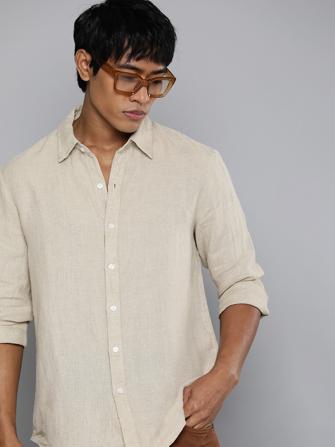 

Levis Pure Linen Slim Fit Opaque Casual Shirt, Beige